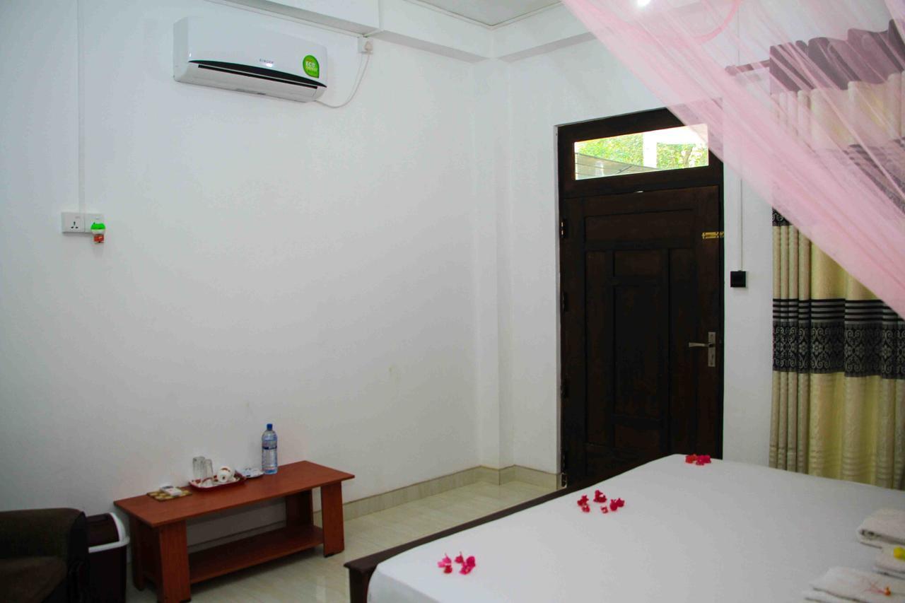 Miracle Home Stay Dambulla Exterior photo